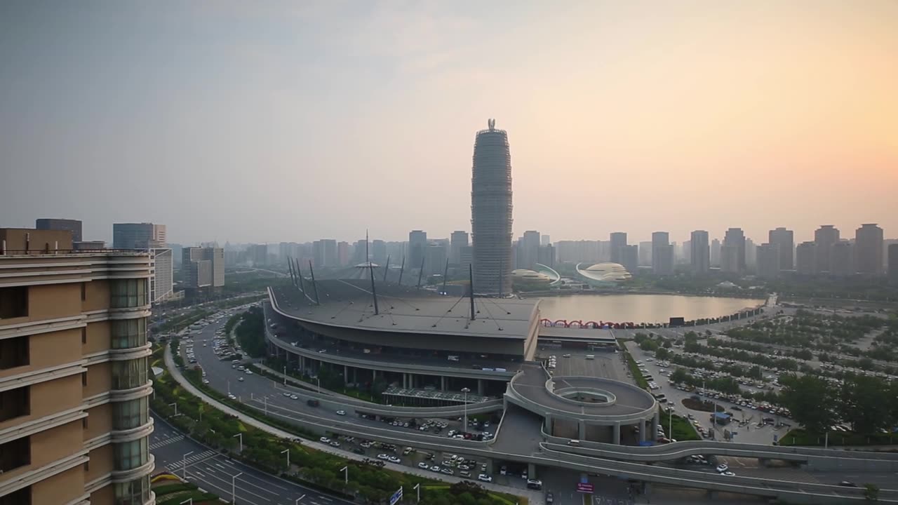 城市的新地标视频素材画面1