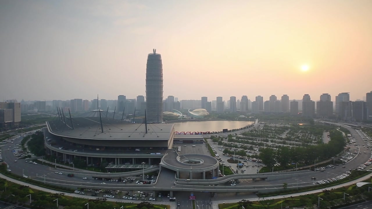 城市的新地标视频素材画面3
