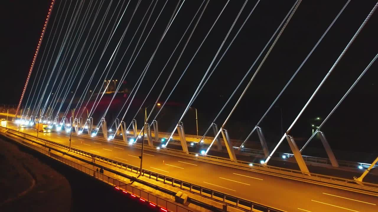 土耳其伊斯坦布尔，Yavuz Sultan Selim大桥的夜景，jb0，无人机拍摄视频素材