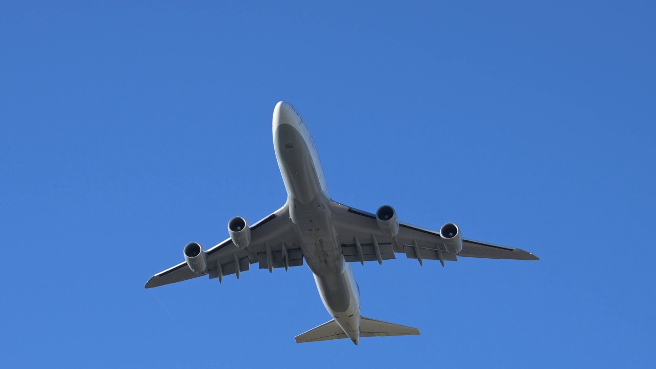 汉莎航空公司飞机起飞视频素材