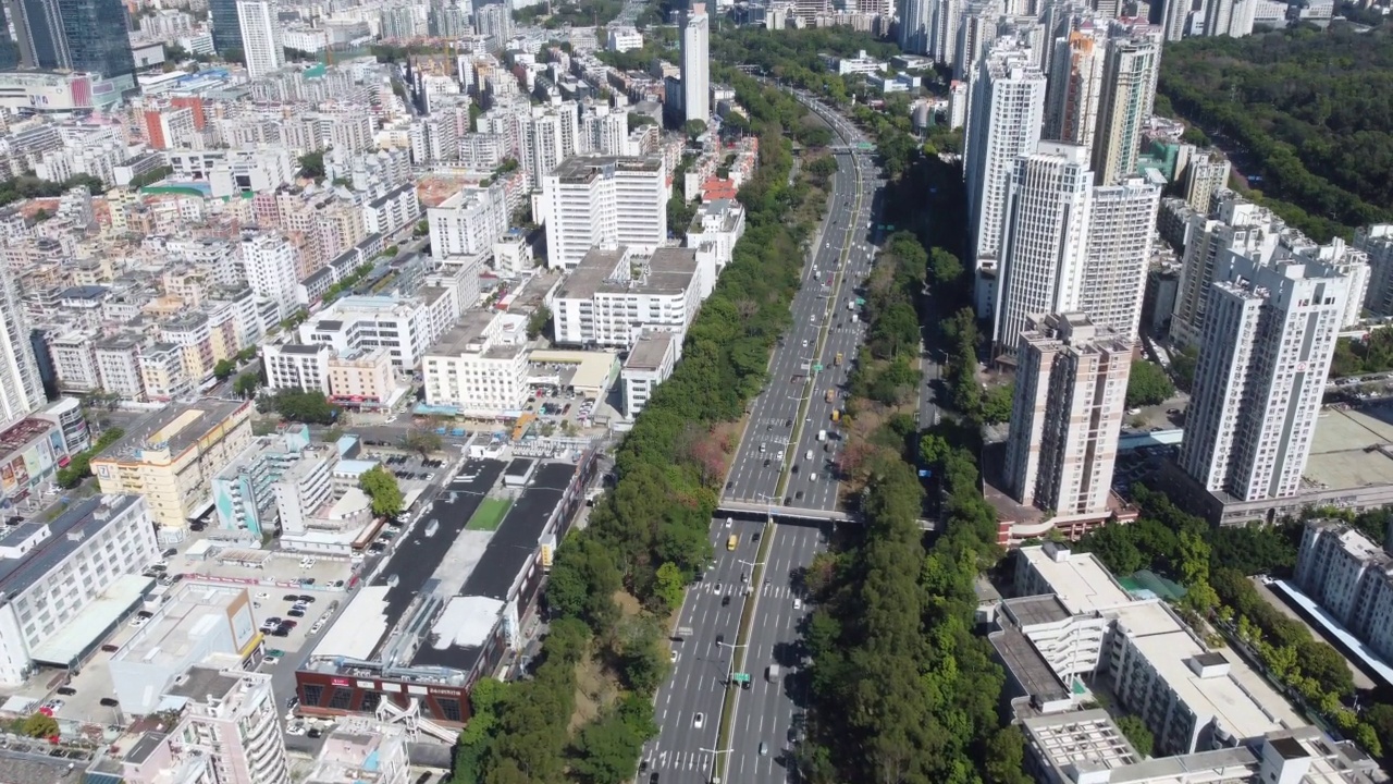 深圳繁忙的道路和天际线视频素材