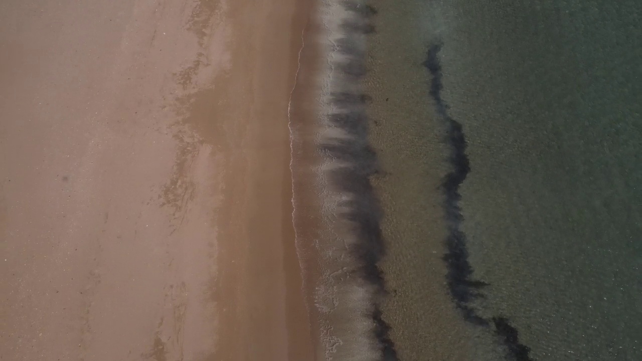 帕罗斯海滩的海浪视频素材