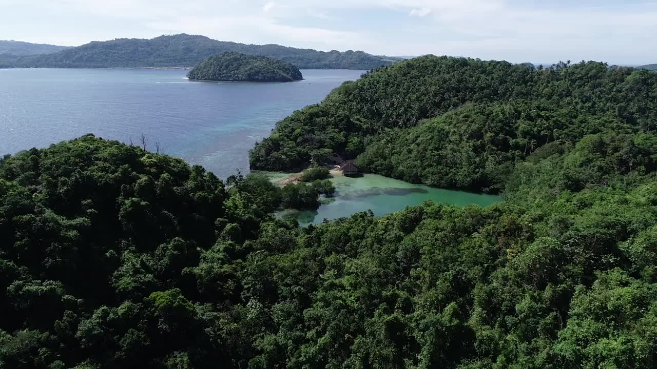 菲律宾热带岛屿，有泻湖视频素材