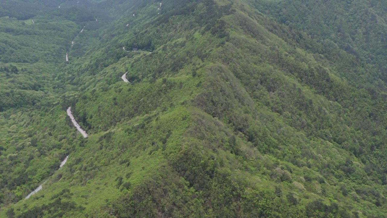 智日山和公路/求礼郡，全南道，韩国视频素材