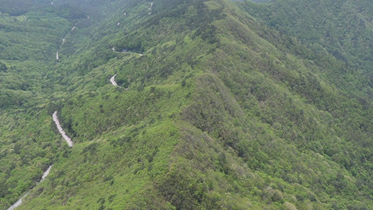 智日山和公路/求礼郡，全南道，韩国视频素材