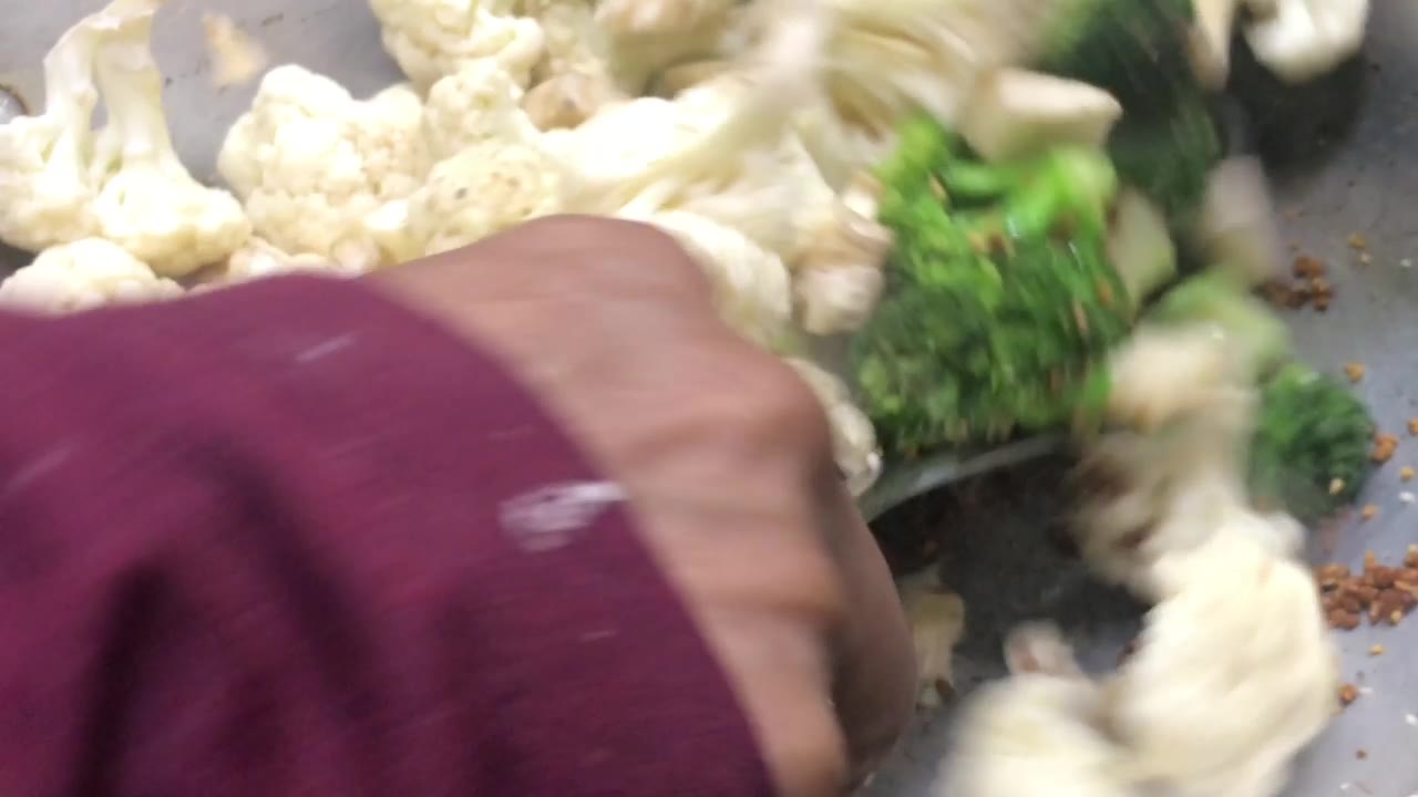 西兰花和花椰菜视频素材画面2