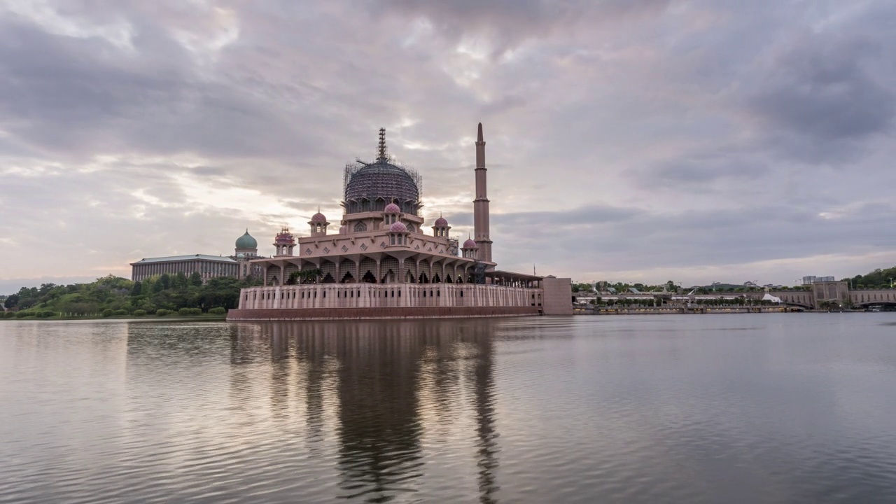 Mosque时间飞逝的儿子视频素材