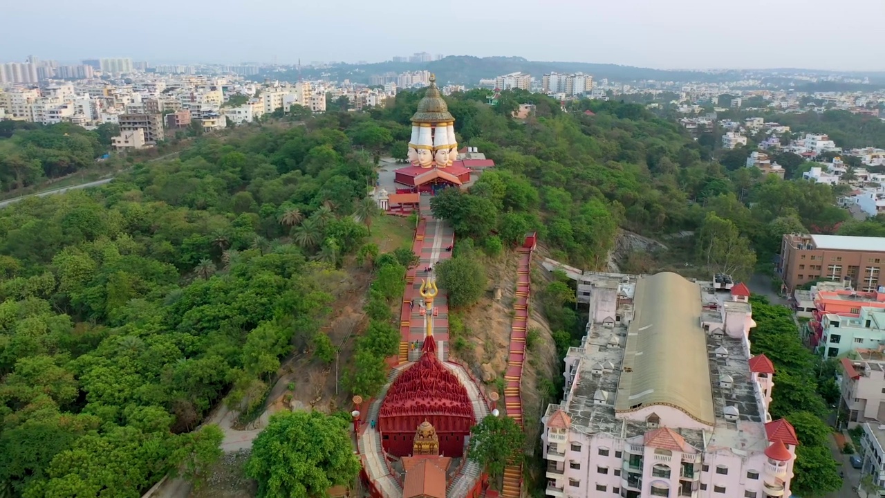 缩水Giri Sri Shanmukha Swamy Temple视频素材