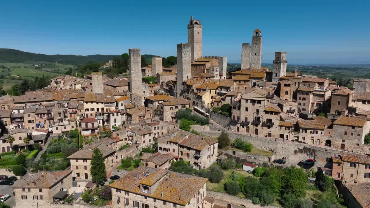 意大利托斯卡纳的中世纪村庄圣吉米尼亚诺视频素材