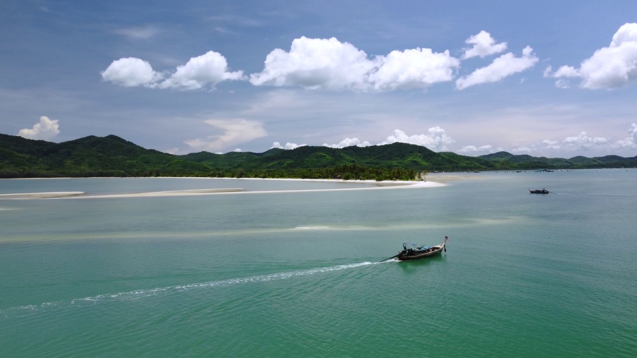 在高瑶瑶岛，在普吉岛，甲米岛和泰国攀牙岛之间的安达曼海的兰姆哈德的空中景观。视频素材