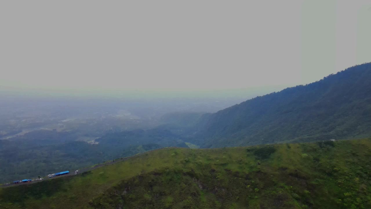 鸟瞰，自然全景，加龙贡峰顶。视频素材