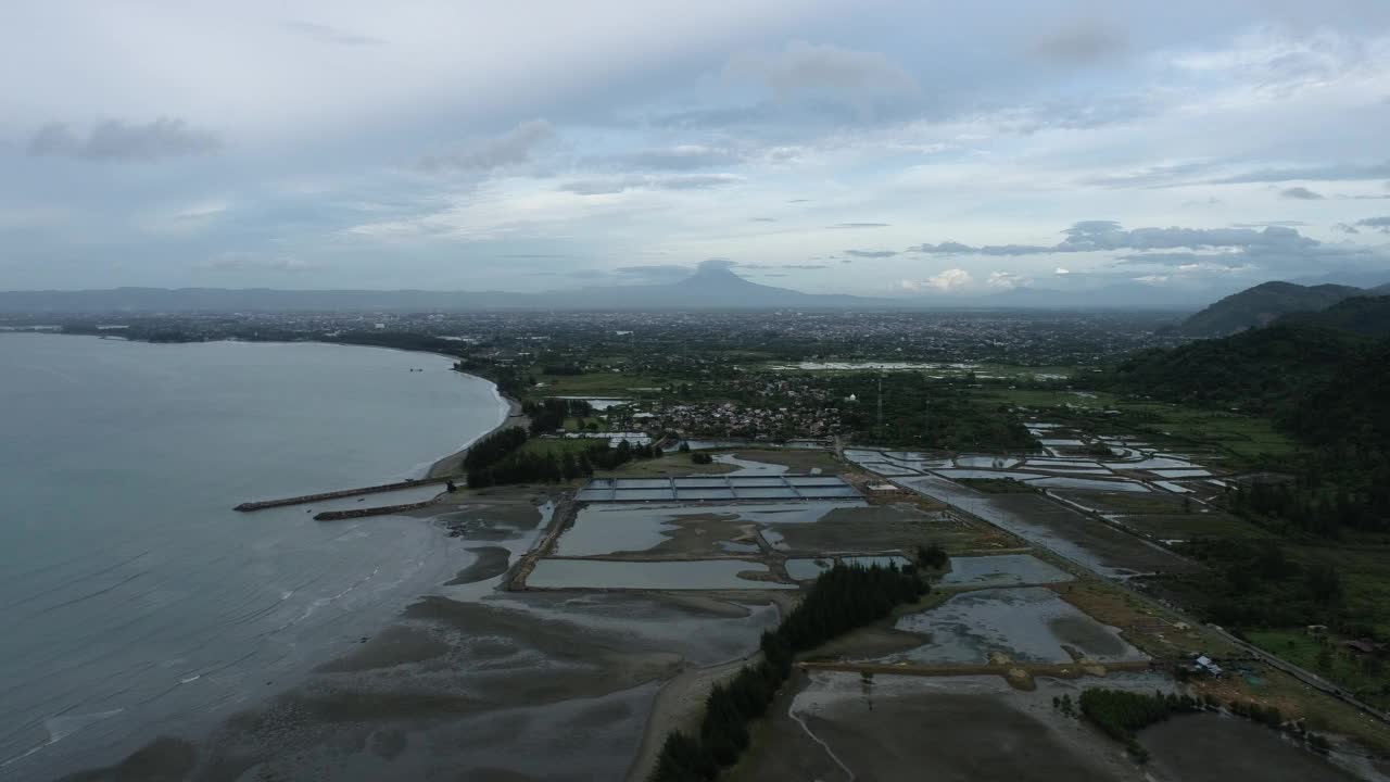 乌戎潘库-亚齐沿海地区，苏门答腊岛的顶端视频素材