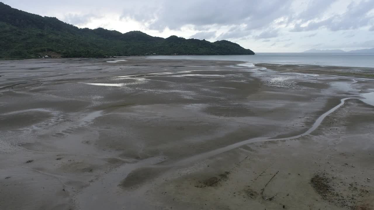 印度尼西亚苏门答腊亚齐的Pancu - Wetland point视频素材