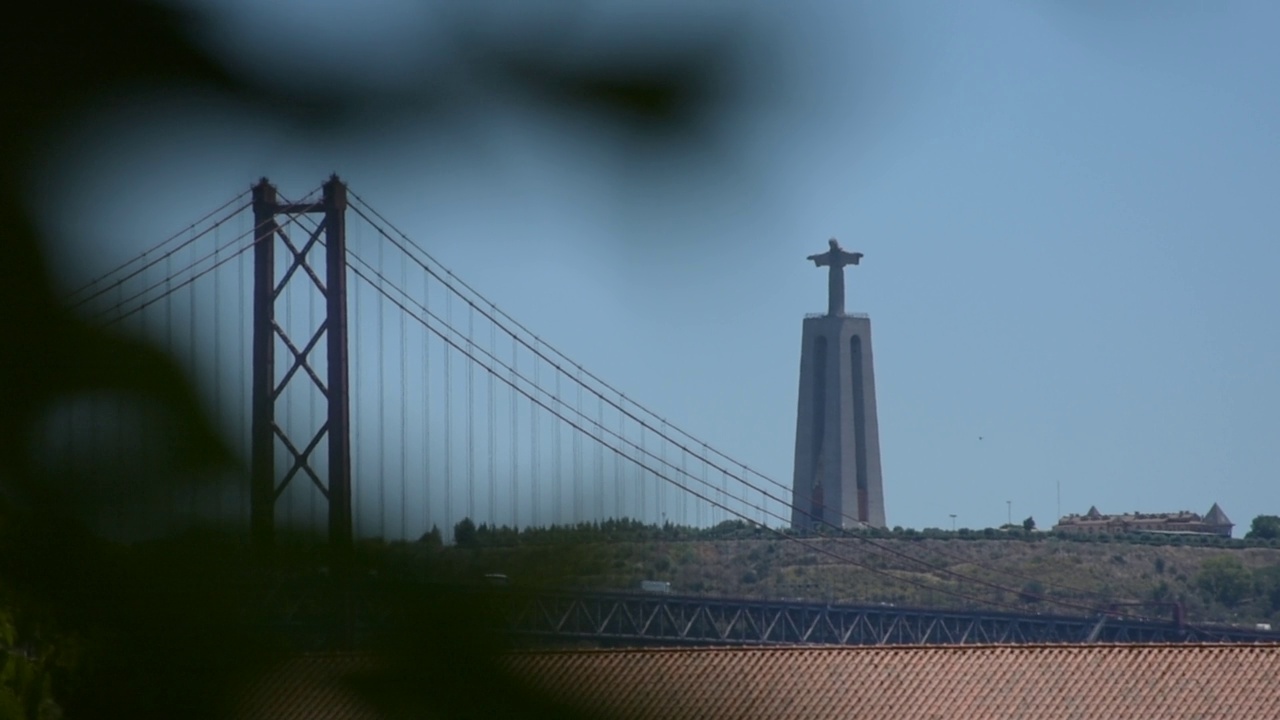 4月25日桥和Cristo Rei视频素材