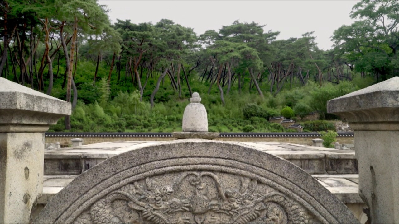 韩国庆尚南道梁山市永竹山通道寺的金刚授戒台(钻石戒台)视频素材