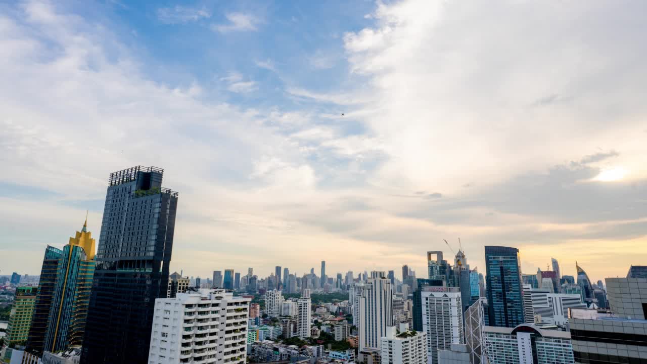 时间流逝，曼谷商业区中心的城市景观，从早到晚。视频素材