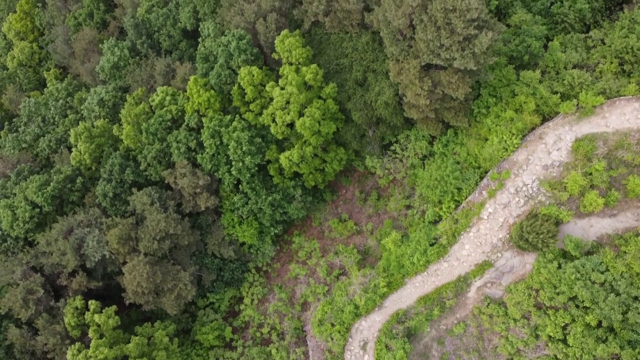 琶山和琶山城附近的风景/韩国京畿道骊州市视频素材