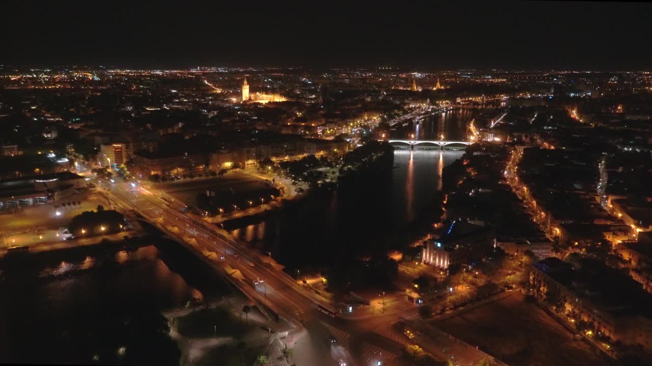 塞维利亚夜景鸟瞰图视频素材