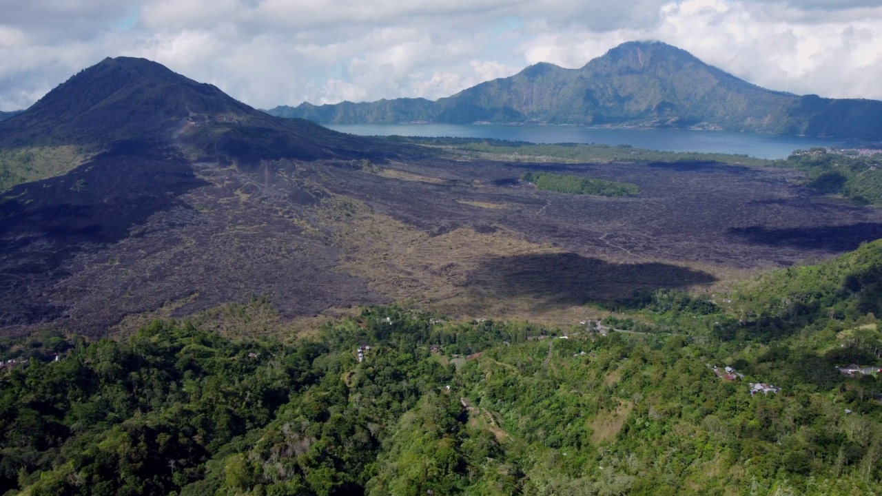 巴特尔火山口山视频素材