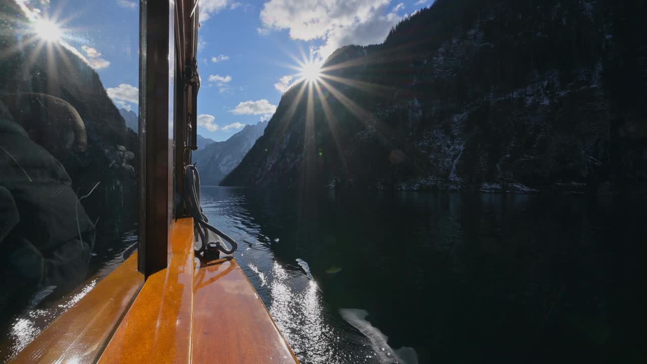 湖上游船Königsee, Schönau am Königsee，贝希特斯加登国家公园，上巴伐利亚，巴伐利亚，德国，欧洲视频素材