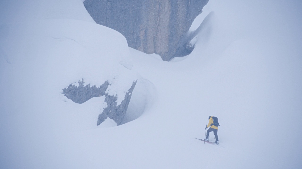 滑雪登山视频素材