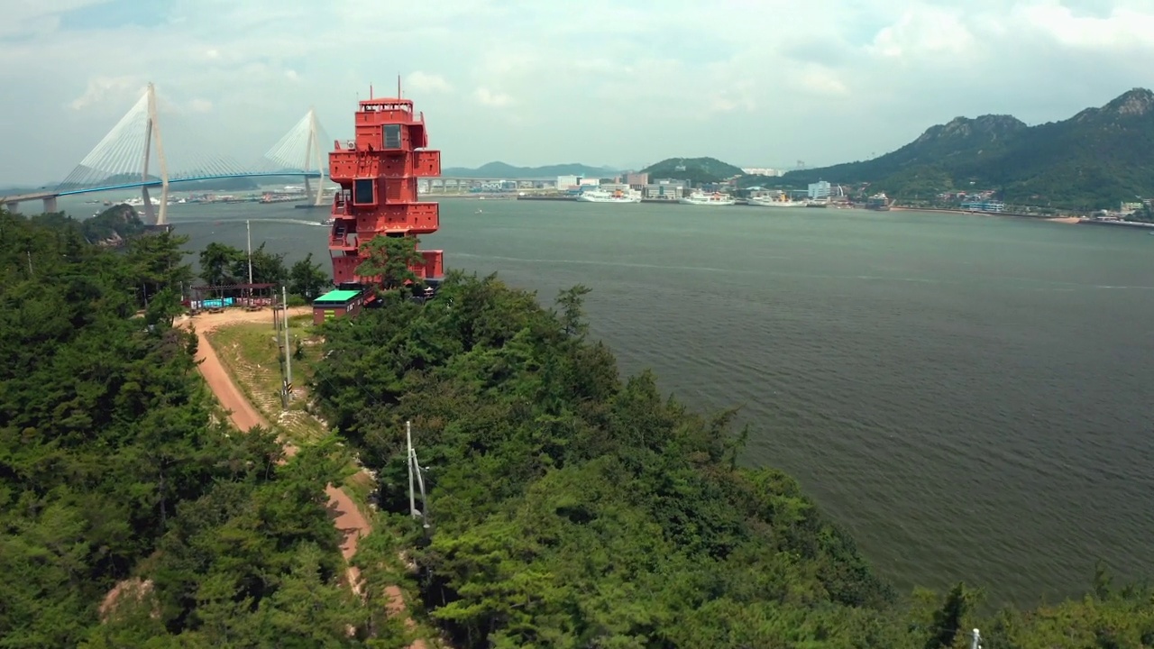 韩国全罗南道木浦市高沙岛观景台和木浦大桥附近的海景视频素材