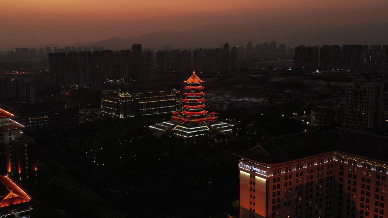 夜城宝塔灯视频素材