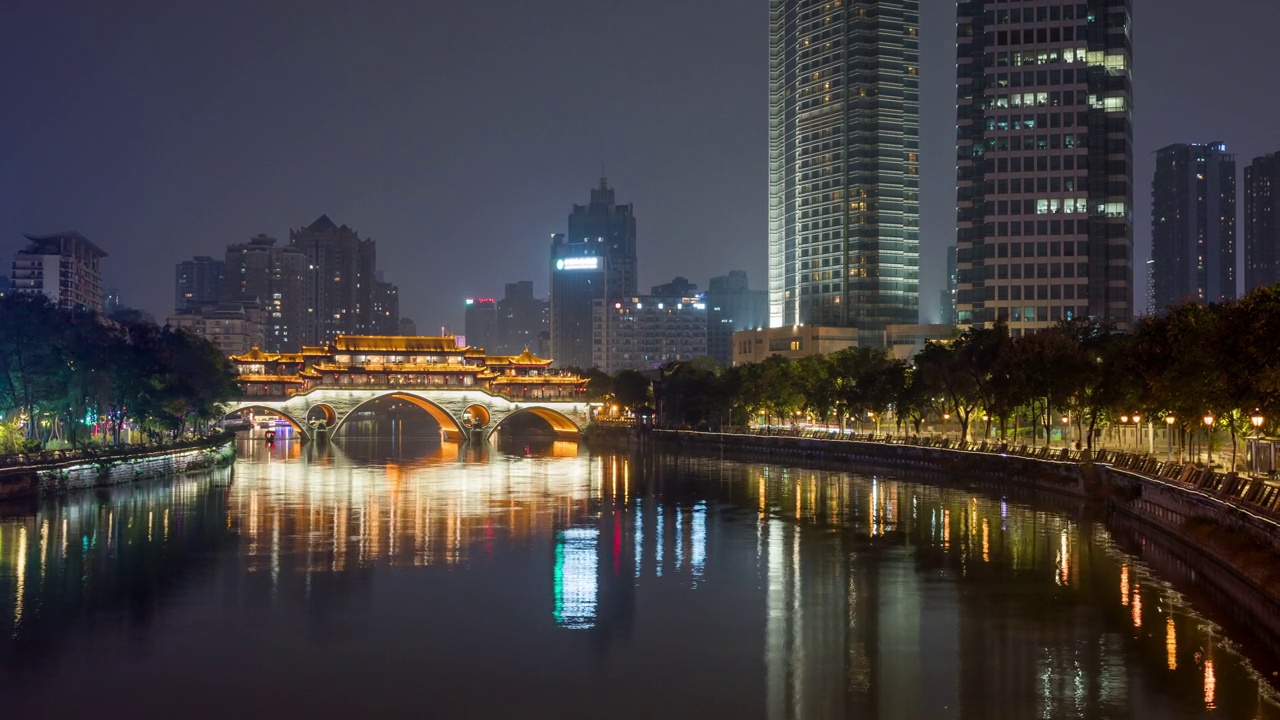 成都安顺大桥和锦江在夜间时间流逝视频下载