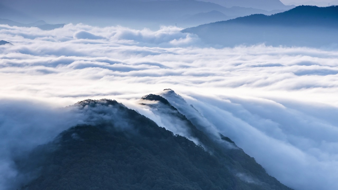 自然风景-山，云海和雾落/韩国京畿道视频素材