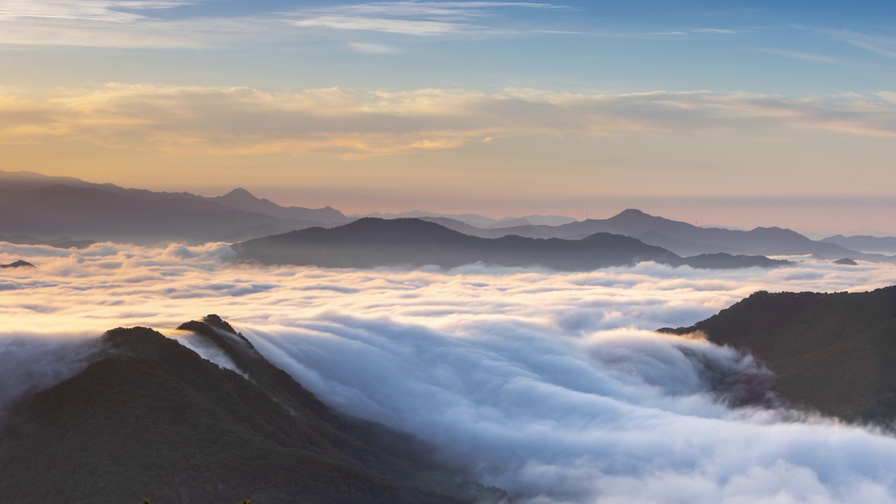 自然风景-山，云海，雾，日出和黎明/韩国京畿道视频素材