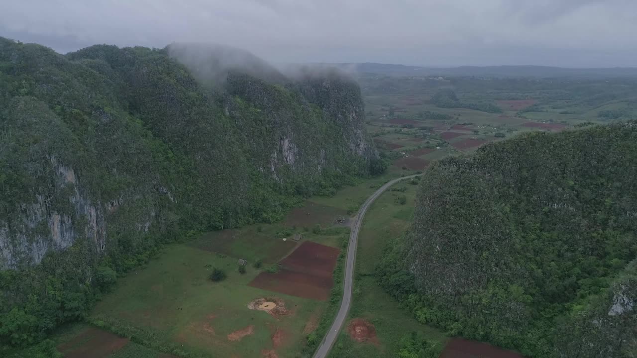 匹纳尔·德尔·里约·古巴航空公司视频素材