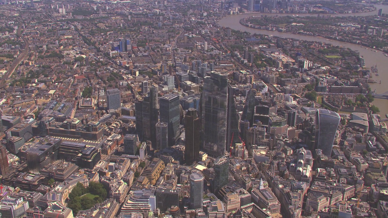 鸟瞰伦敦和泰晤士河，英国伦敦。4 k视频素材