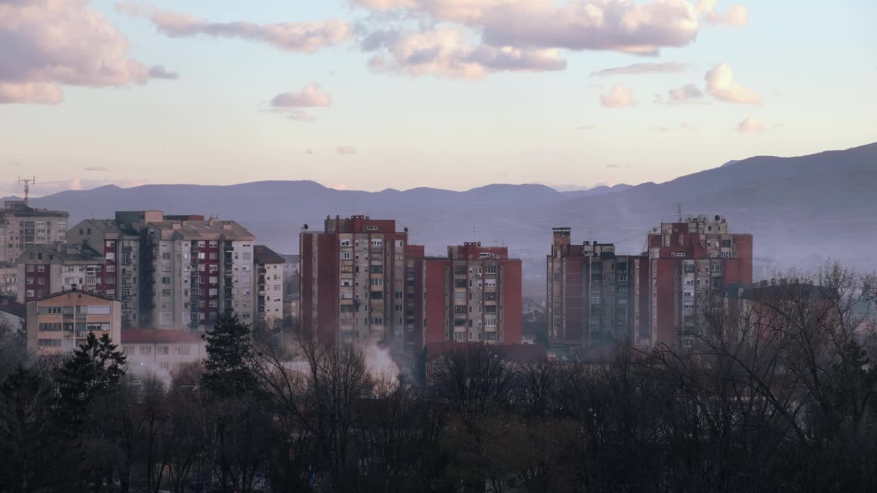 塞尔维亚皮罗特的居民楼鸟瞰图视频素材