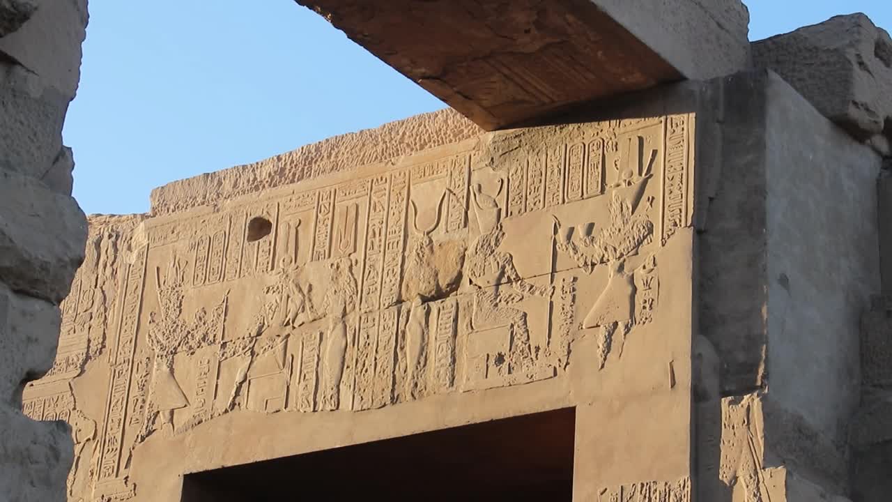 Sobek浮雕，Kom Ombo神庙，埃及视频素材