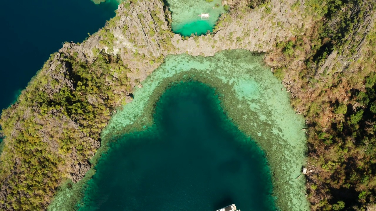 海景，泻湖和蓝绿色的水视频素材