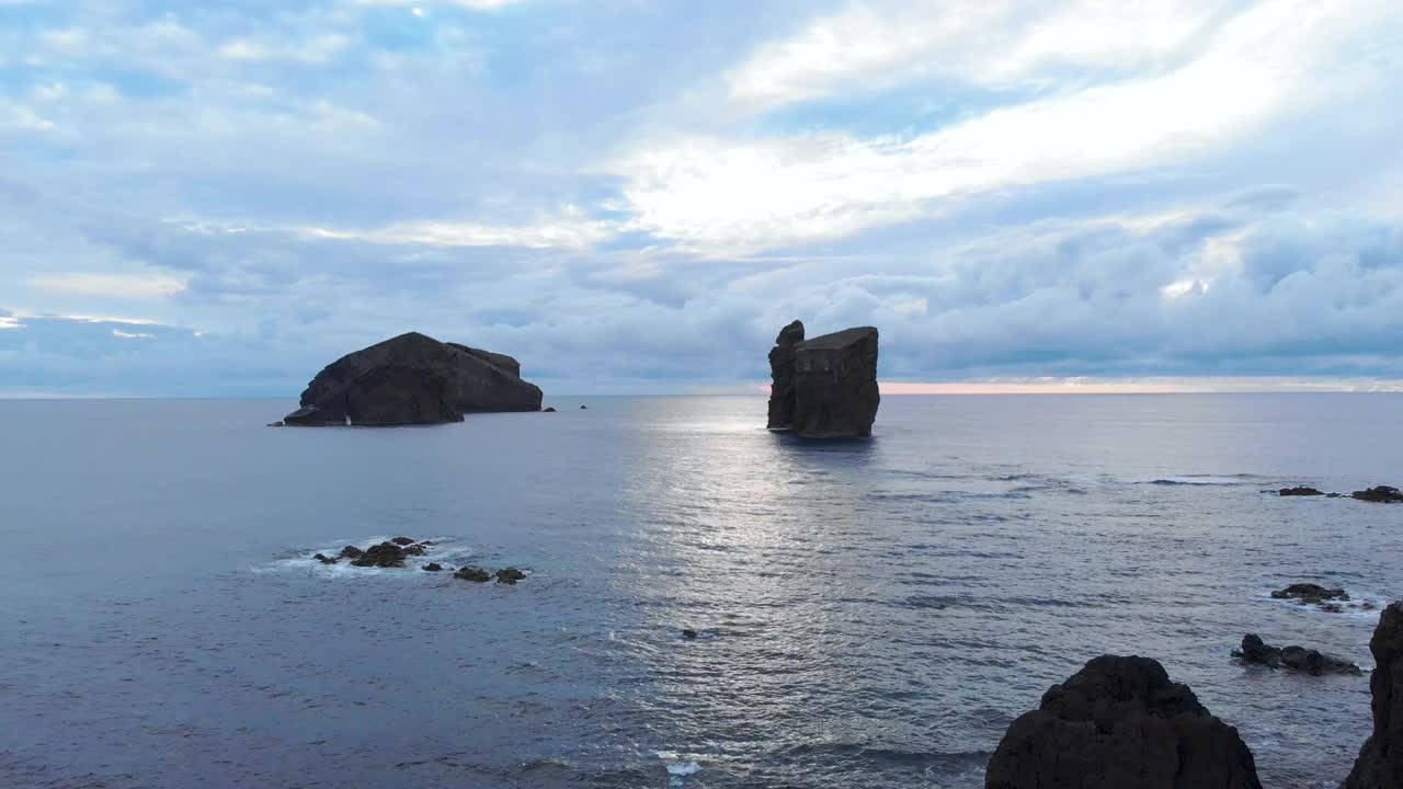 Aerial of Stunning Sea View with Rocks in Water on São Miguel, Azores视频素材