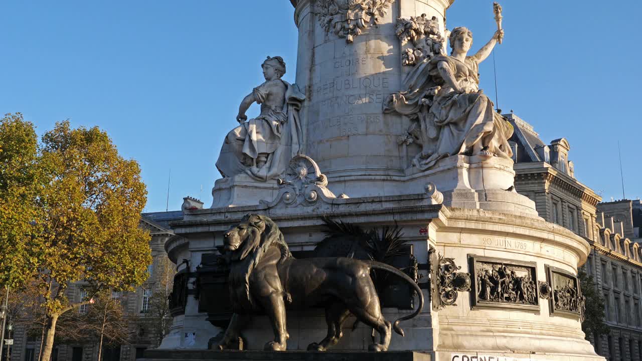 The Place de la republique, Paris, Île-de-France, France视频素材