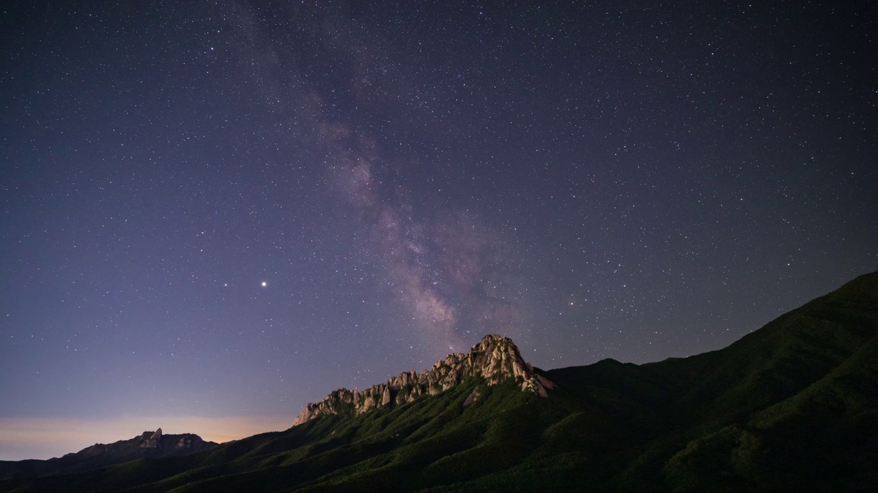 雪岳山和星系/江原道，韩国视频素材画面2