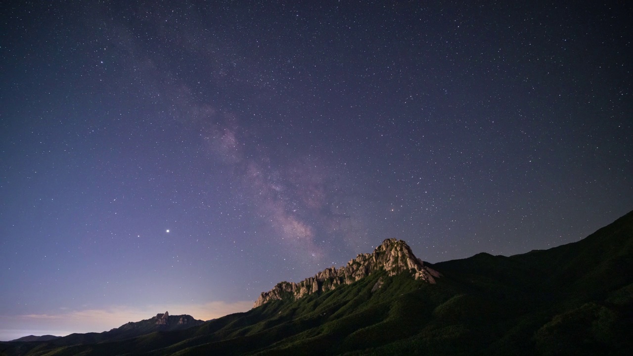 雪岳山和星系/江原道，韩国视频素材画面3
