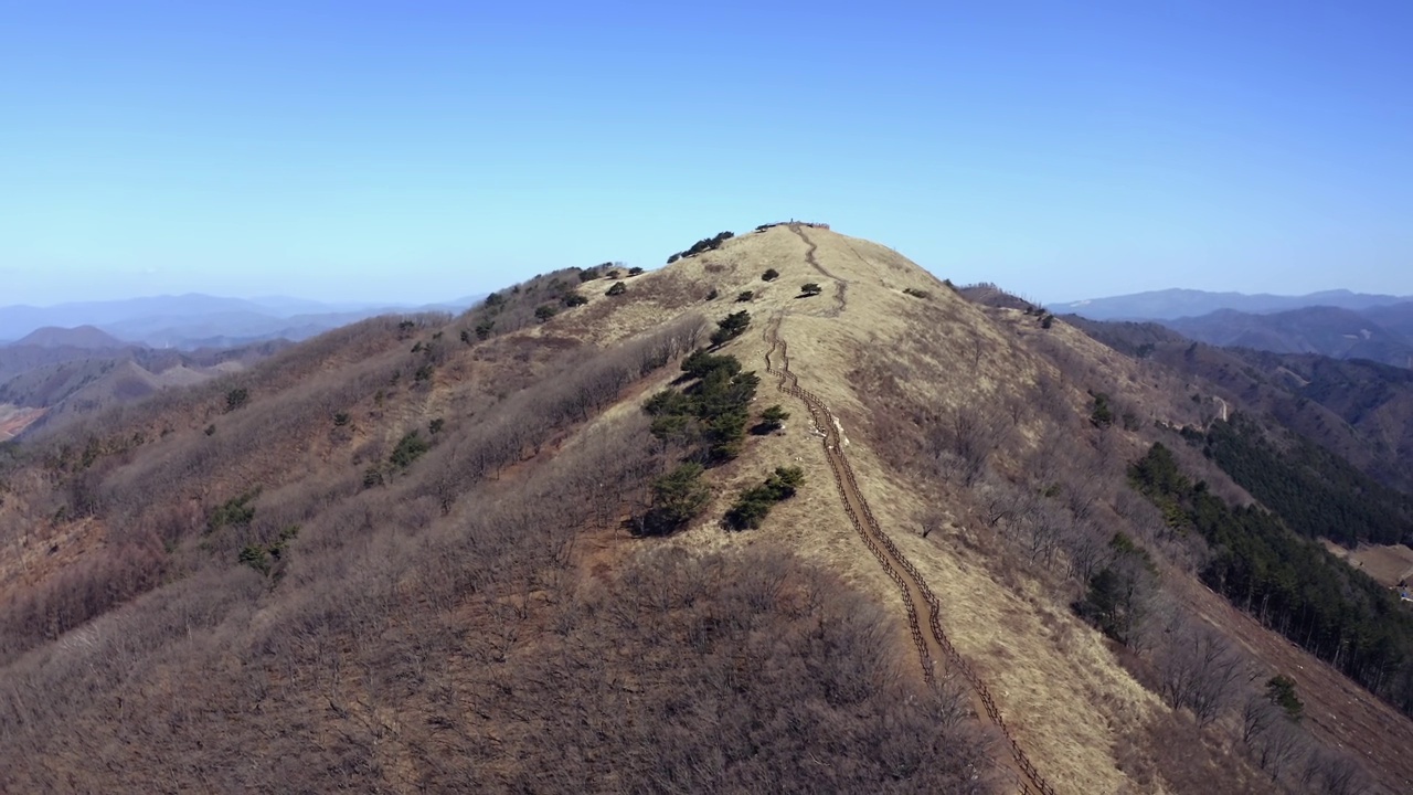 韩国江原道旌善郡明东山的顶级风景视频素材