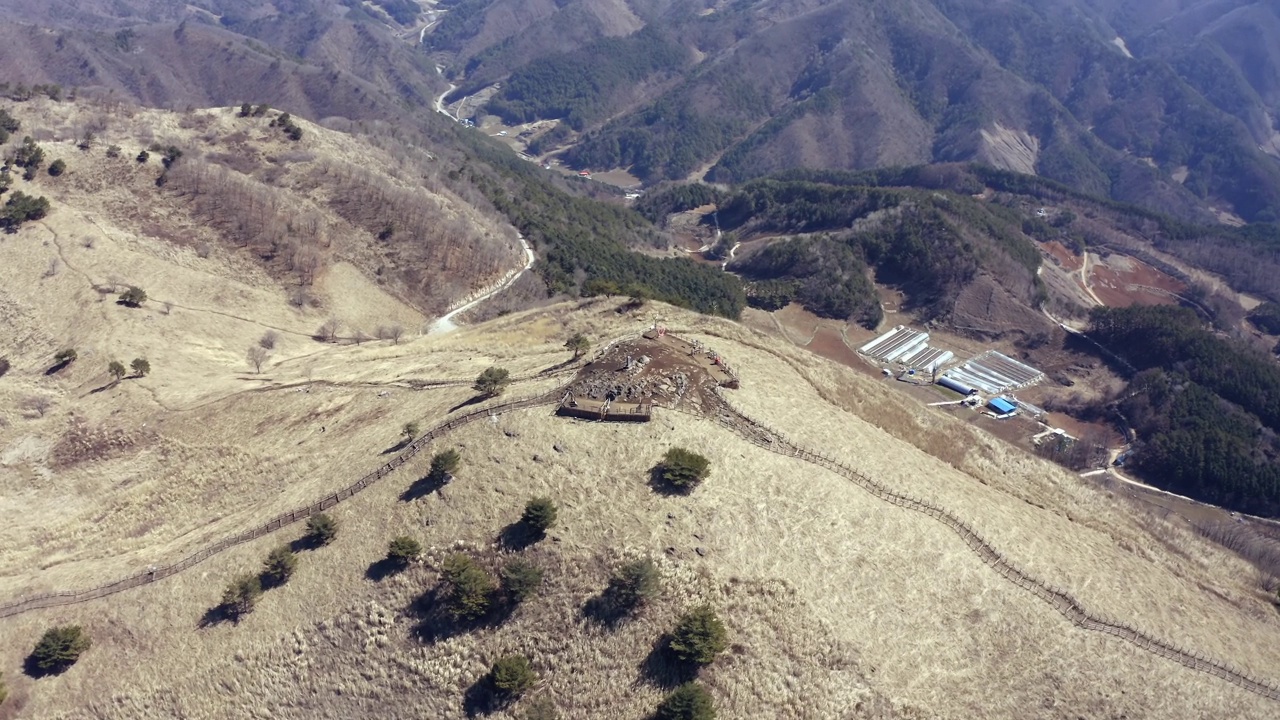 韩国江原道旌善郡明东山的顶级风景视频素材