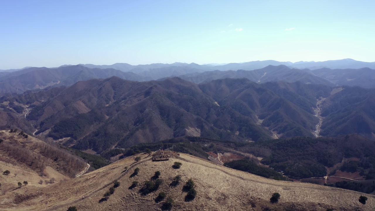 韩国江原道旌善郡明东山的顶级风景视频素材