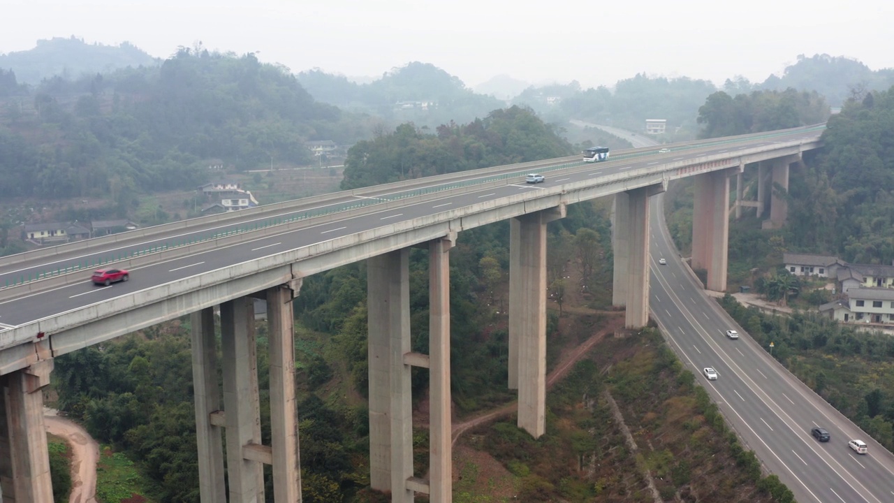 高速公路鸟瞰图视频素材