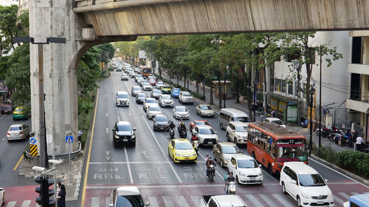 Slow City ​​traffic at Bangkok . Thailand视频素材