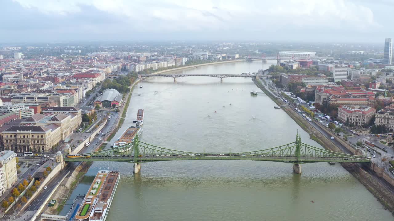 aerial view over Budapest Hungary Győr, downtown, pedestrian street and city hall - with a busy day of the weekend with a traveler, traffic jam and transportation in summer of Budapest, Hungary视频素材