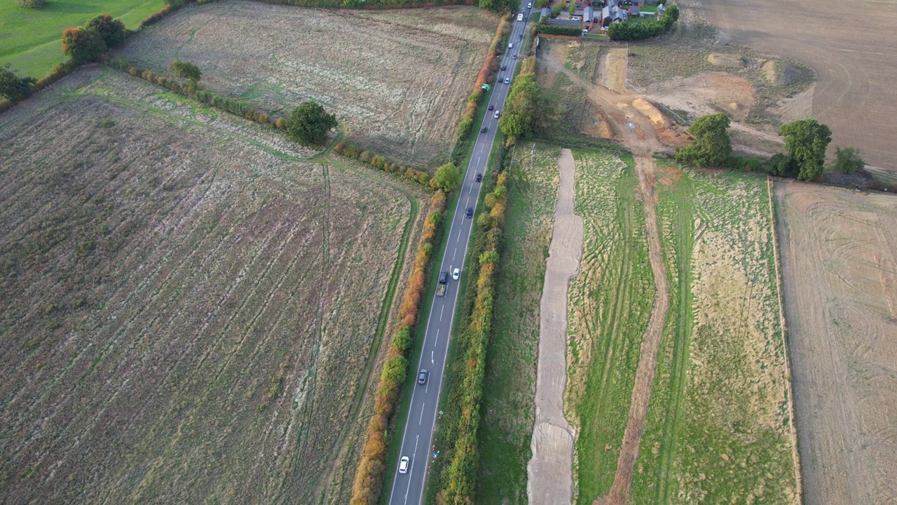 英国的高速公路和交通视频素材