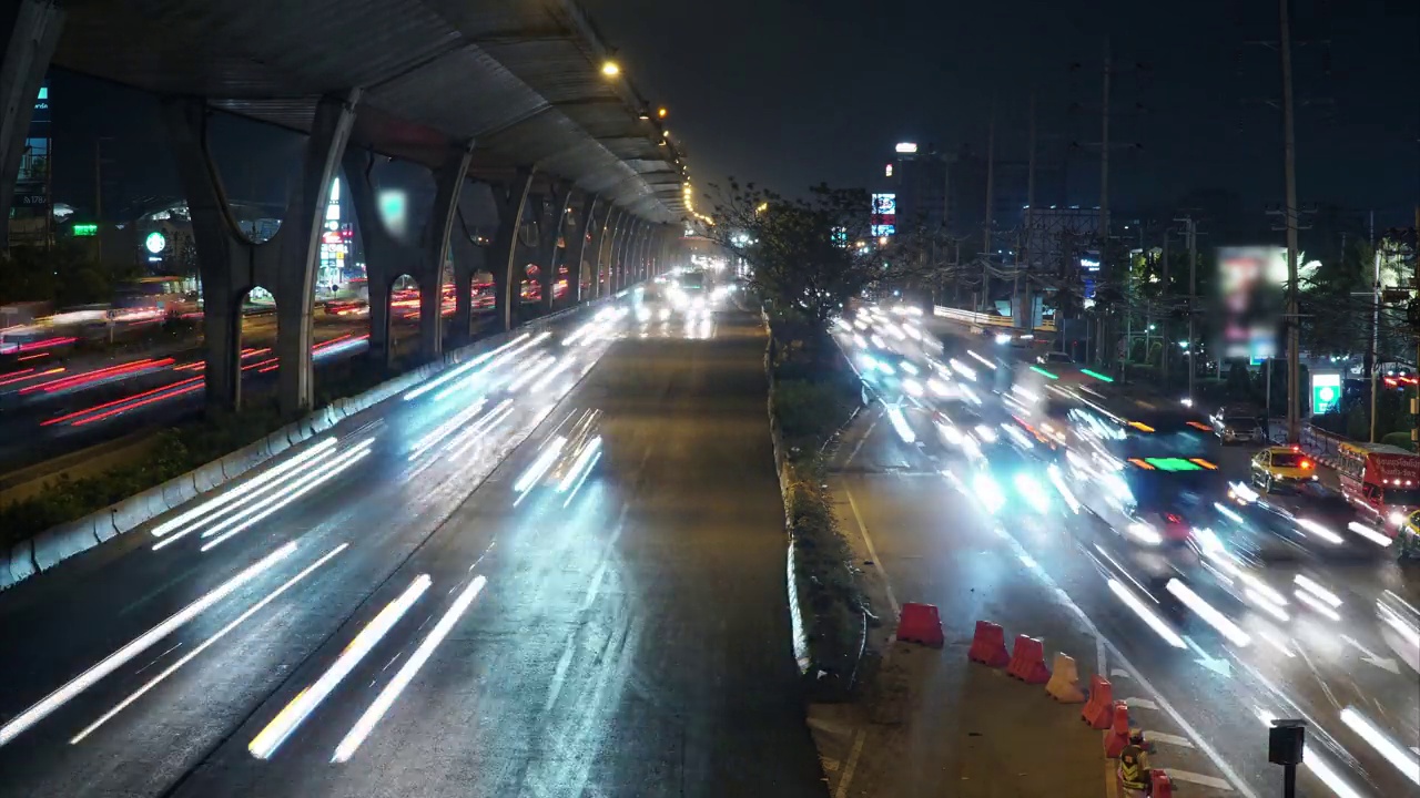 时间流逝曼谷夜间交通。视频素材