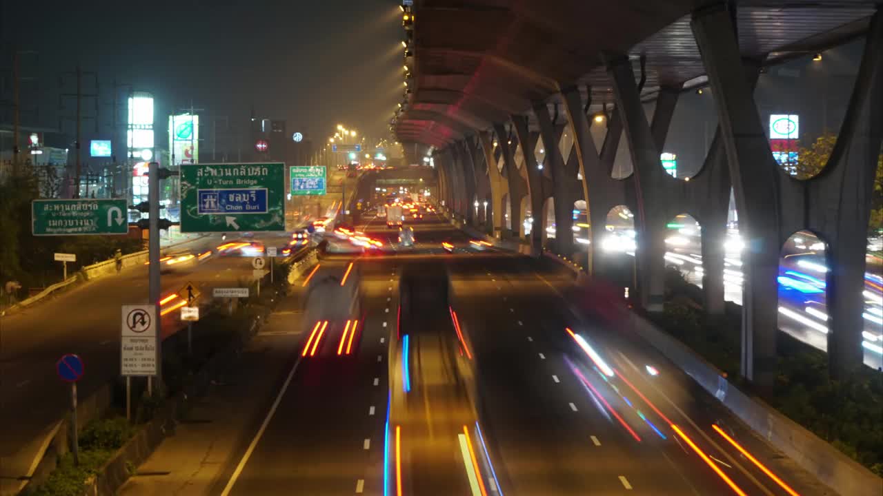 时间流逝曼谷夜间交通。视频素材