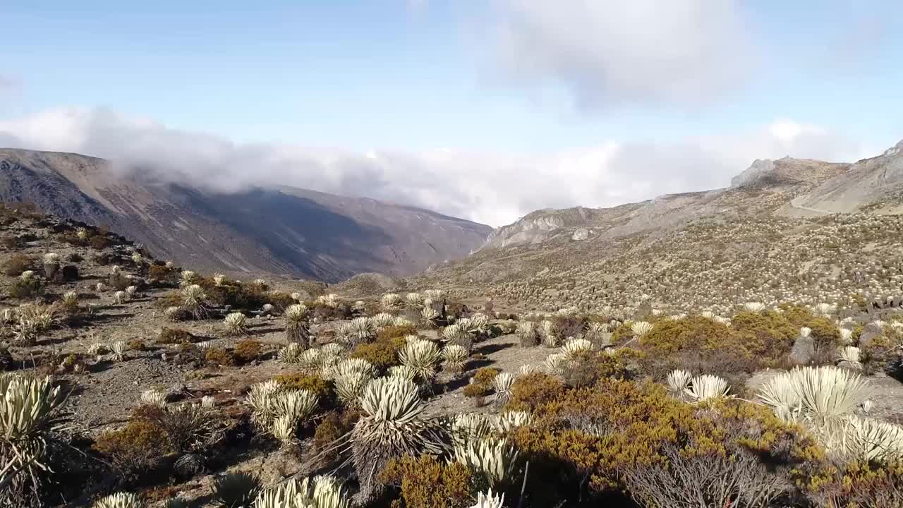 梅里达山脉视频素材