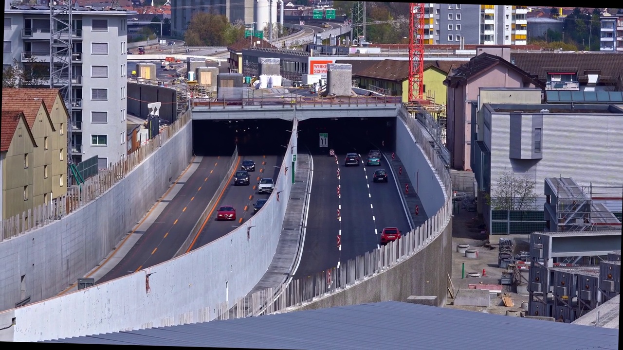 瑞士小镇道路施工现场的风景。视频素材